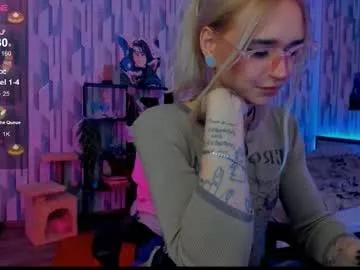 elli_26 from Chaturbate