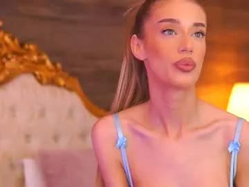 Ellieredd from Chaturbate