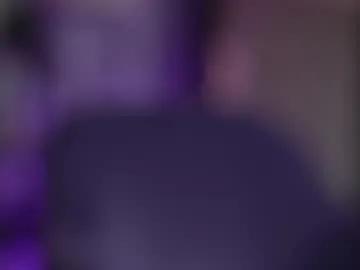 Ellieredd from Chaturbate
