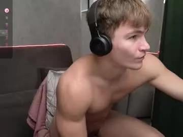 elliot_muscle04 from Chaturbate