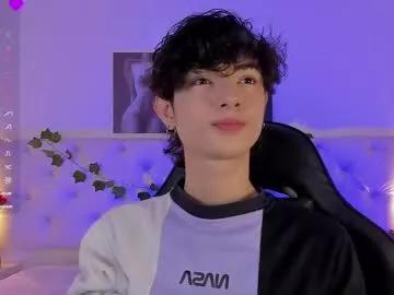elliot_younng from Chaturbate