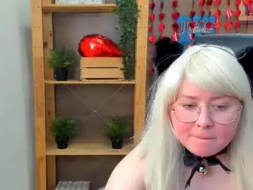 ellis_nova from Chaturbate
