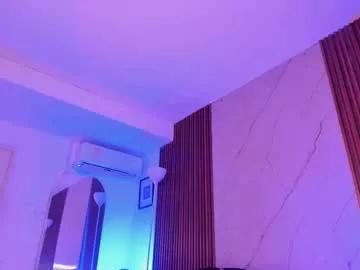 emiilycollins1 from Chaturbate