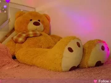 emma_clive from Chaturbate