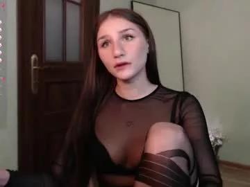 emmiclo from Chaturbate