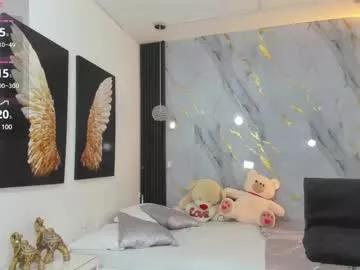 estephany_doll from Chaturbate