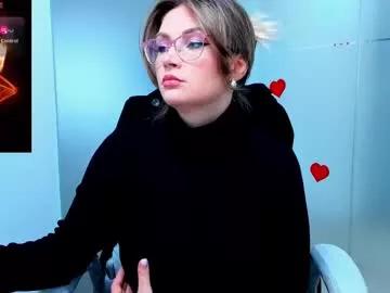 evelyne_rose from Chaturbate