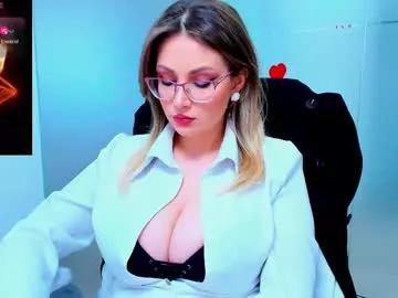 evelyne_rose from Chaturbate