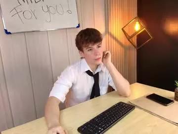 femboy_max from Chaturbate is Group