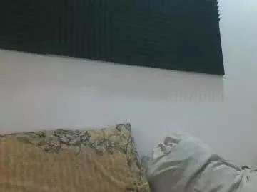 fezzyqt from Chaturbate