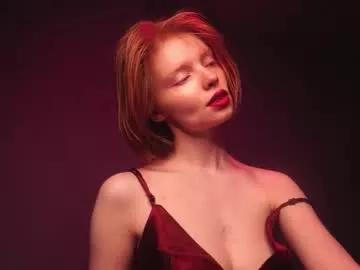 ginger_hugs from Chaturbate