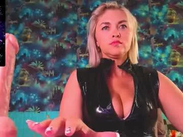 goddess_isabella11 from Chaturbate