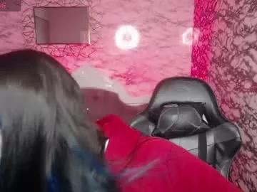 green_eyesfox_v from Chaturbate