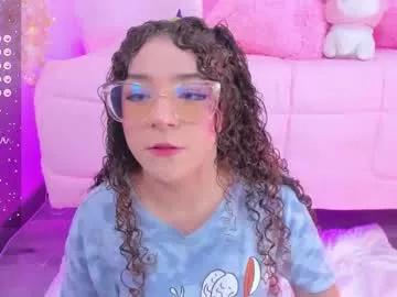 hannacutegod from Chaturbate