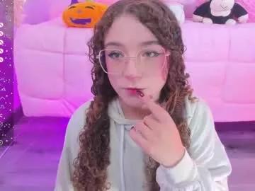 hannacutegod from Chaturbate