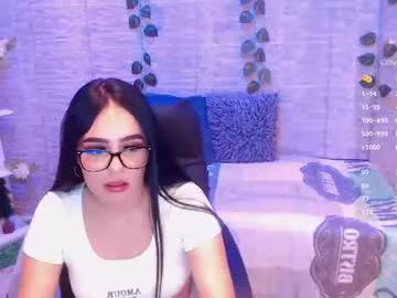 hannadaves_ from Chaturbate
