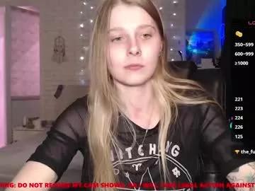helenundersin from Chaturbate