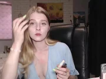 helenundersin from Chaturbate