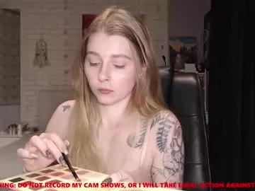 helenundersin from Chaturbate