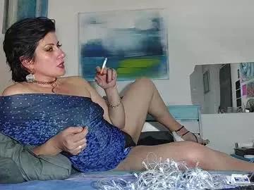 hellocleo40 from Chaturbate