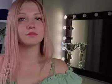 hellocuteee from Chaturbate