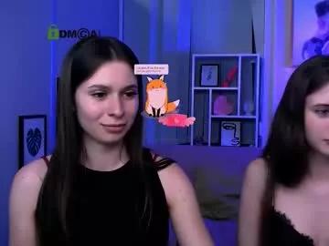 helly_kiss from Chaturbate