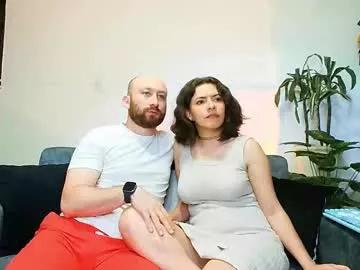 holly_and_honey_69 from Chaturbate