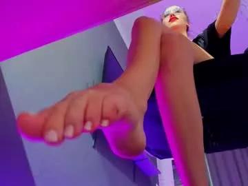 hooot_blonde777 from Chaturbate
