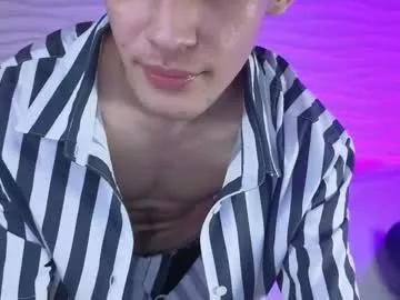 hothunterr from Chaturbate