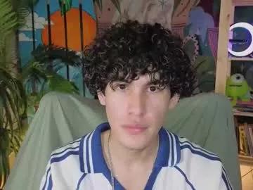 hothunterr from Chaturbate
