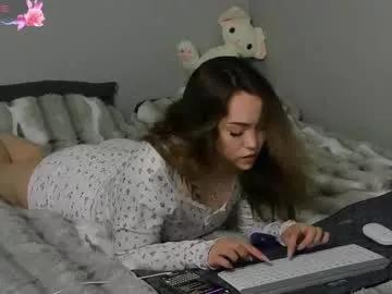 hottease_pvt from Chaturbate