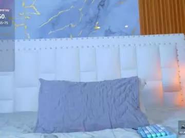 indiancutiie from Chaturbate