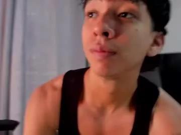 isaac_cryston from Chaturbate