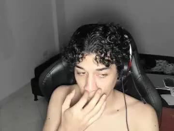isidroglasc from Chaturbate