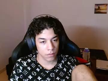 isidroglasc from Chaturbate