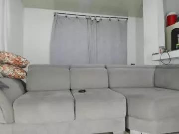 issalovexxx from Chaturbate