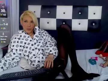 izzy__grey from Chaturbate