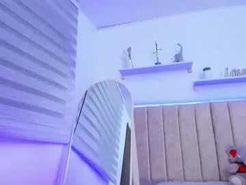 janne_moore from Chaturbate