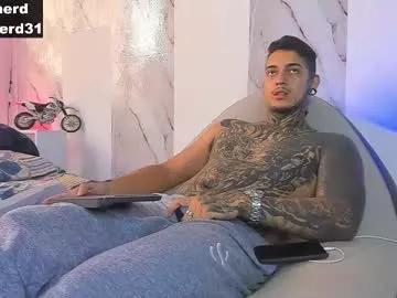 jaxxxonherd from Chaturbate