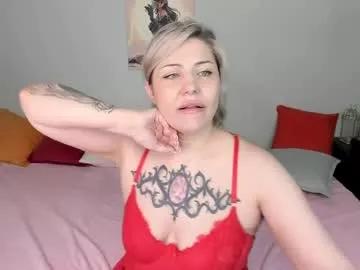 jully_rox from Chaturbate