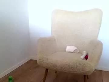 jullyenn from Chaturbate