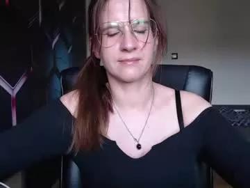 kayalips from Chaturbate