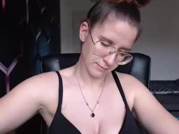 kayalips from Chaturbate