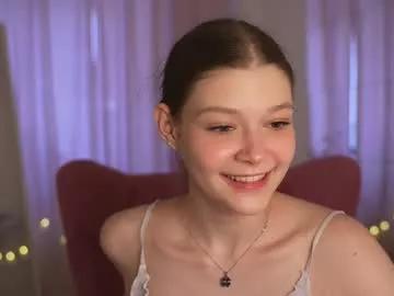 kelly_ember from Chaturbate