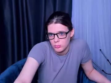 kiki_krash from Chaturbate