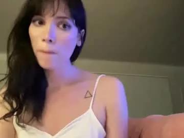 kikihart from Chaturbate