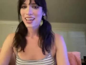 kikihart from Chaturbate