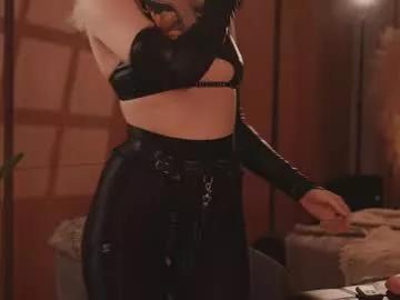 kinkylina_ from Chaturbate