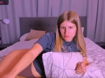kirraa_ from Chaturbate