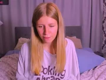 kirraa_ from Chaturbate